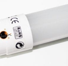 Lâmpada LED Tubular T8 600mm Opaca 8W